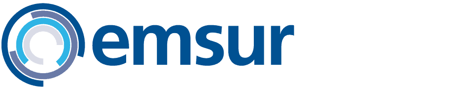 Ícono de logo de Emsur en tonos azules, con la palabra "Emsur" en letras mayúsculas. Diseño moderno y profesional, representando la marca en el sector de embalaje y sostenibilidad.